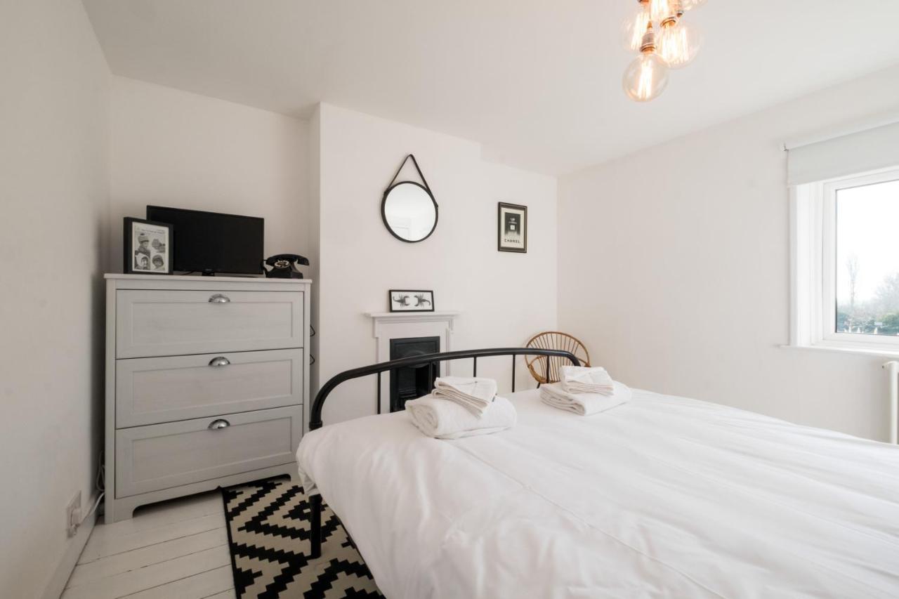 Amber Cottage オールドバラ エクステリア 写真